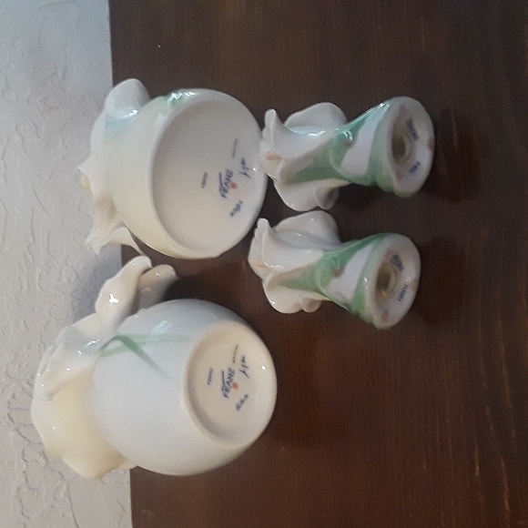 Franz Porcelain Serenity Calla Lily Collection Sugar Jar, Creamer, Salt Pepper🌺 - Picture 3 of 4